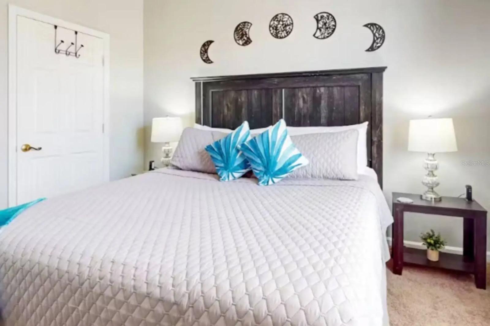 WYNDHAM PALMS CONDO PH 4 - Residential