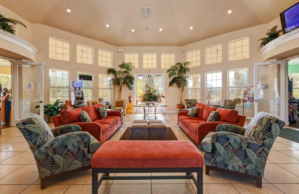 WYNDHAM PALMS CONDO PH 4 - Residential