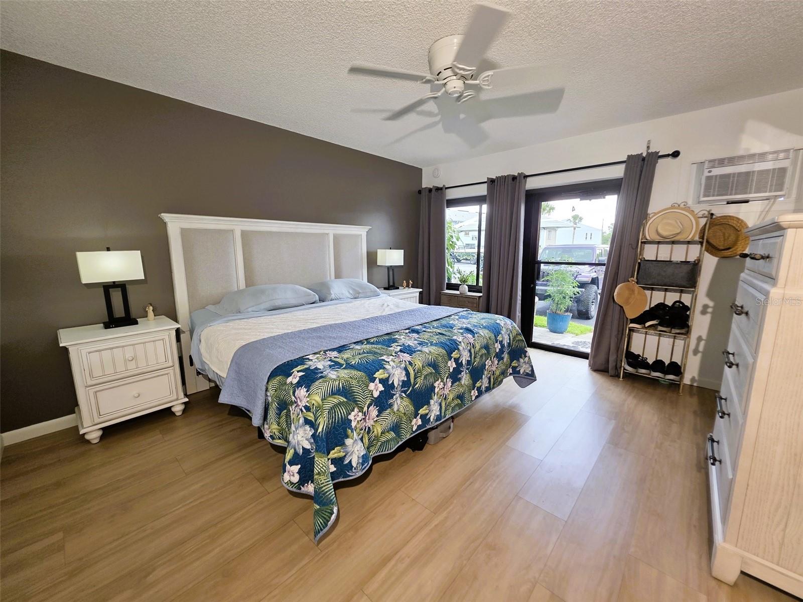 PARADISE LAKES CONDO - Residential