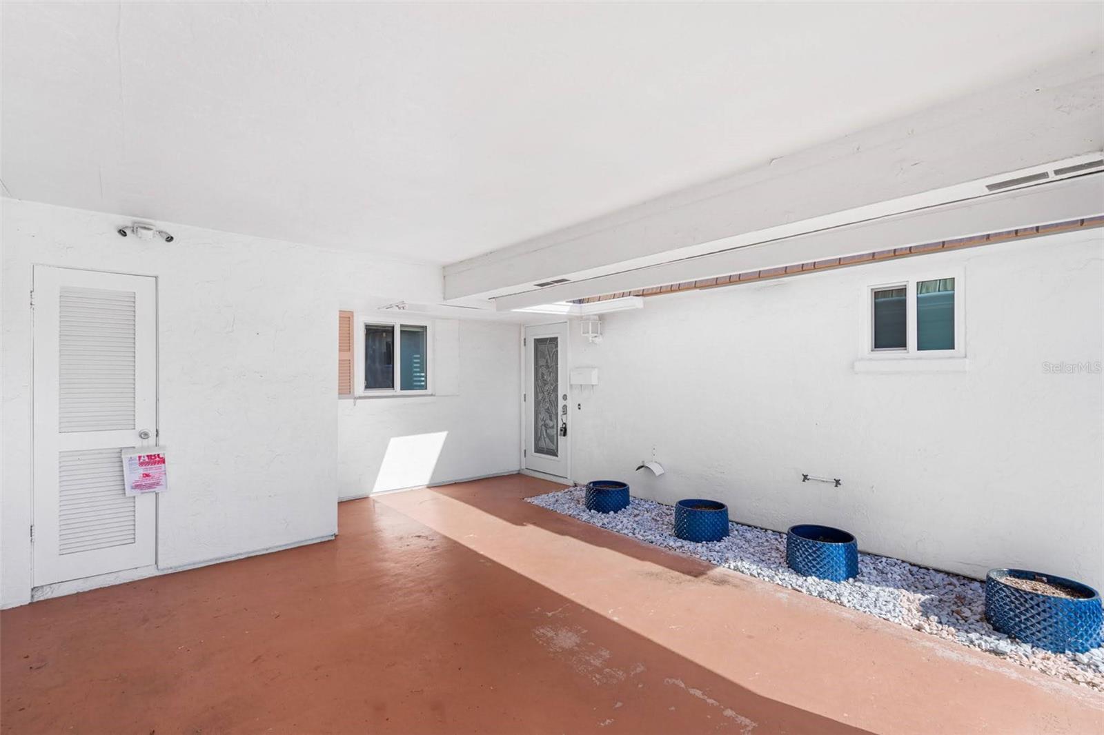 STRATHMORE RIVERSIDE III - Residential
