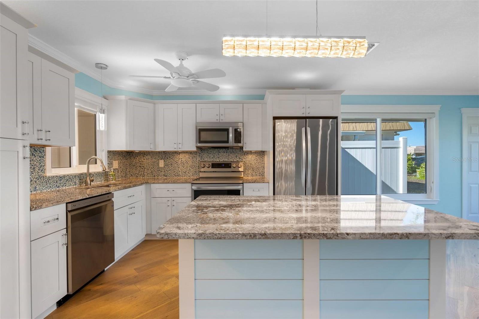 STRATHMORE RIVERSIDE III - Residential