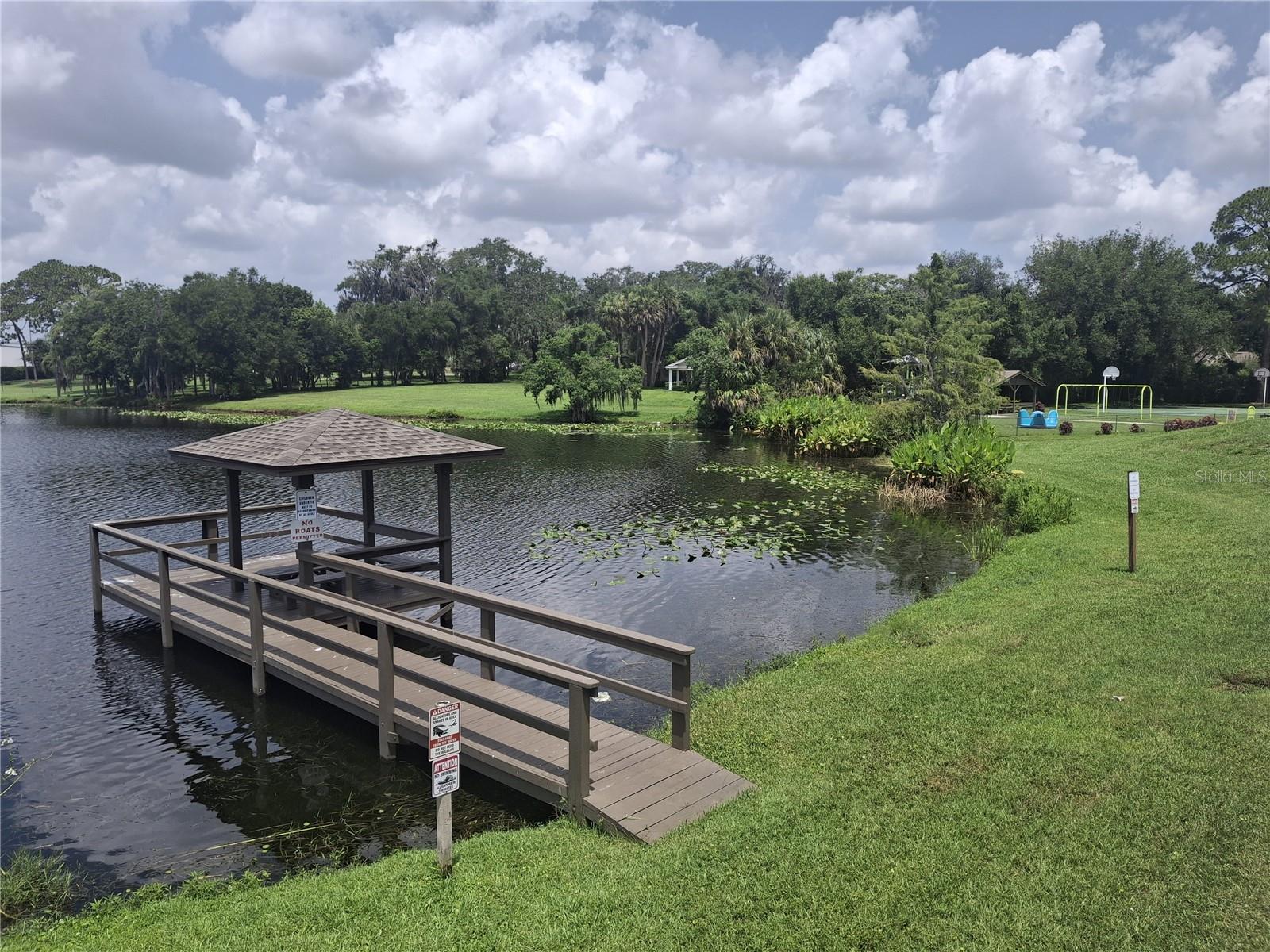 LAKE OF THE WOODS SEC 05 TWNHS - Residential