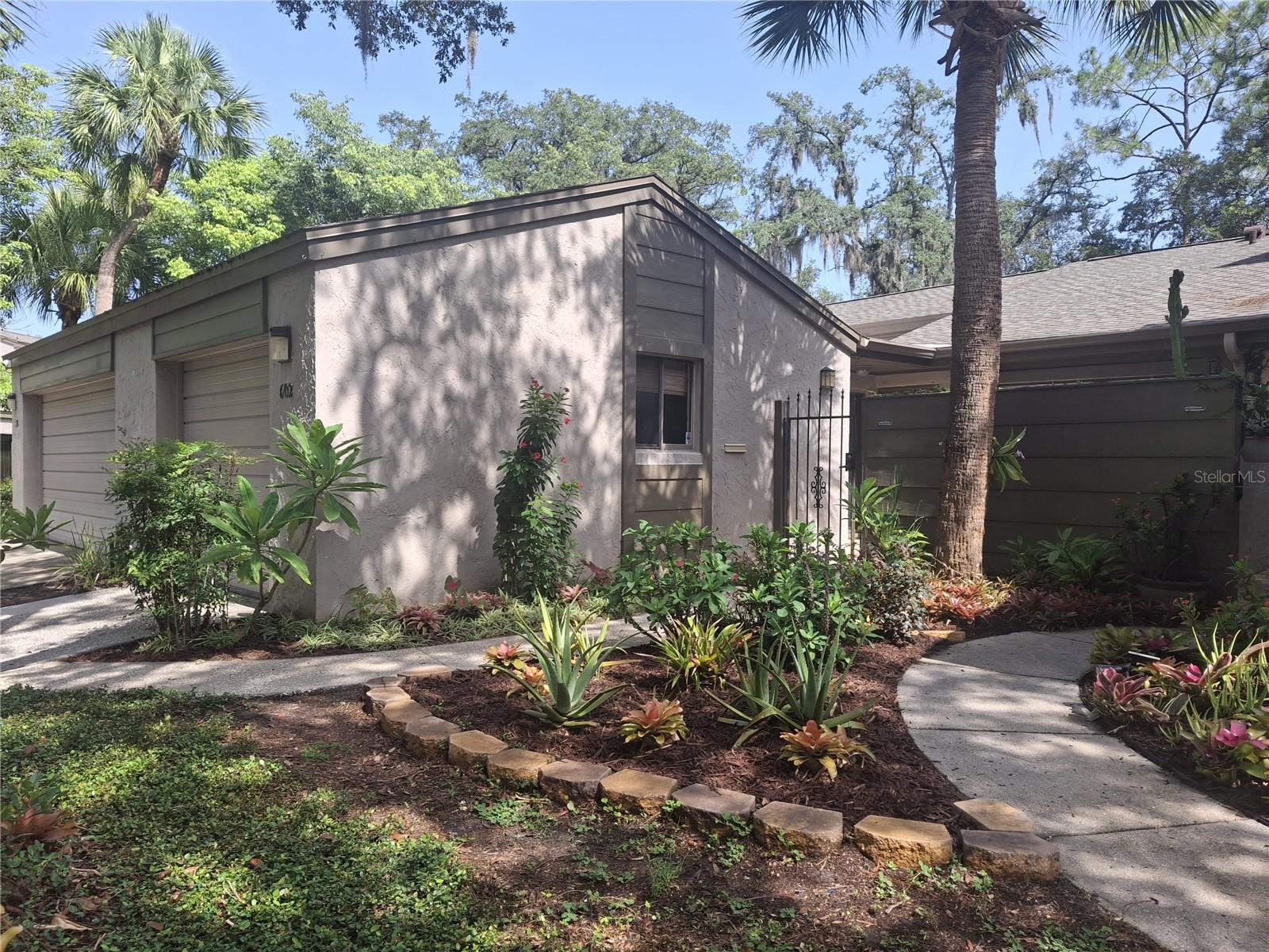 LAKE OF THE WOODS SEC 05 TWNHS - Residential