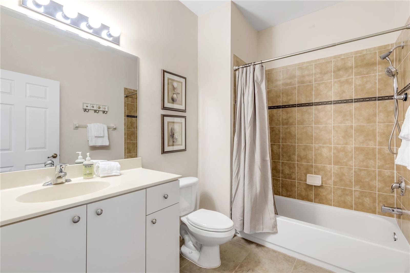 VENETIAN BAY PH 1B UNIT 03 - Residential