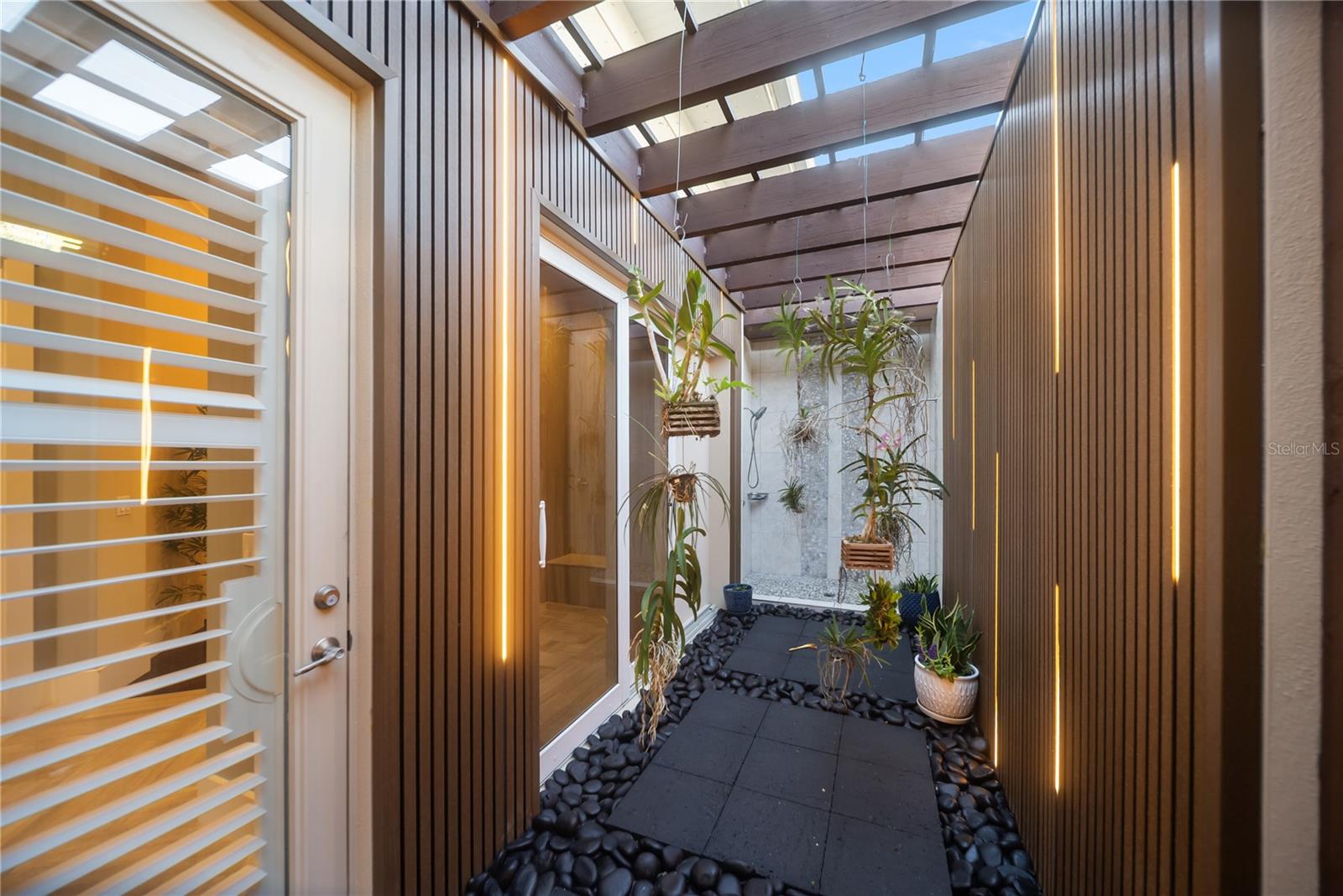 LAKE CLUB PH II UNIT 1-A - Residential