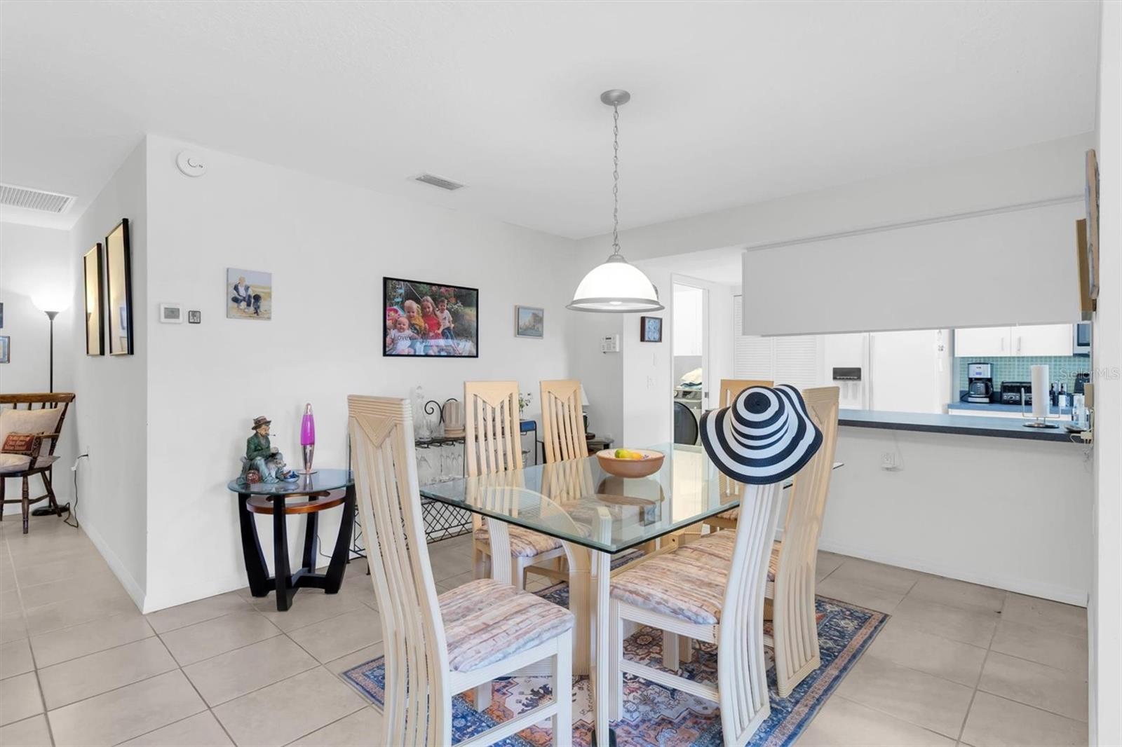CAMBRIDGE COMMONS CONDO PH 1 - Residential