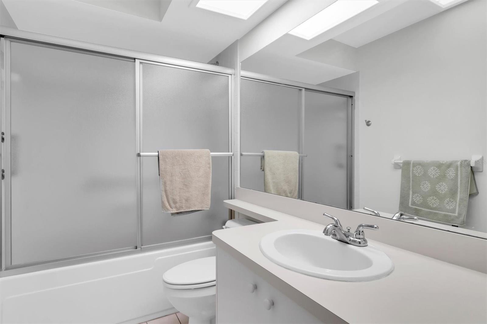 CAMBRIDGE COMMONS CONDO PH 1 - Residential