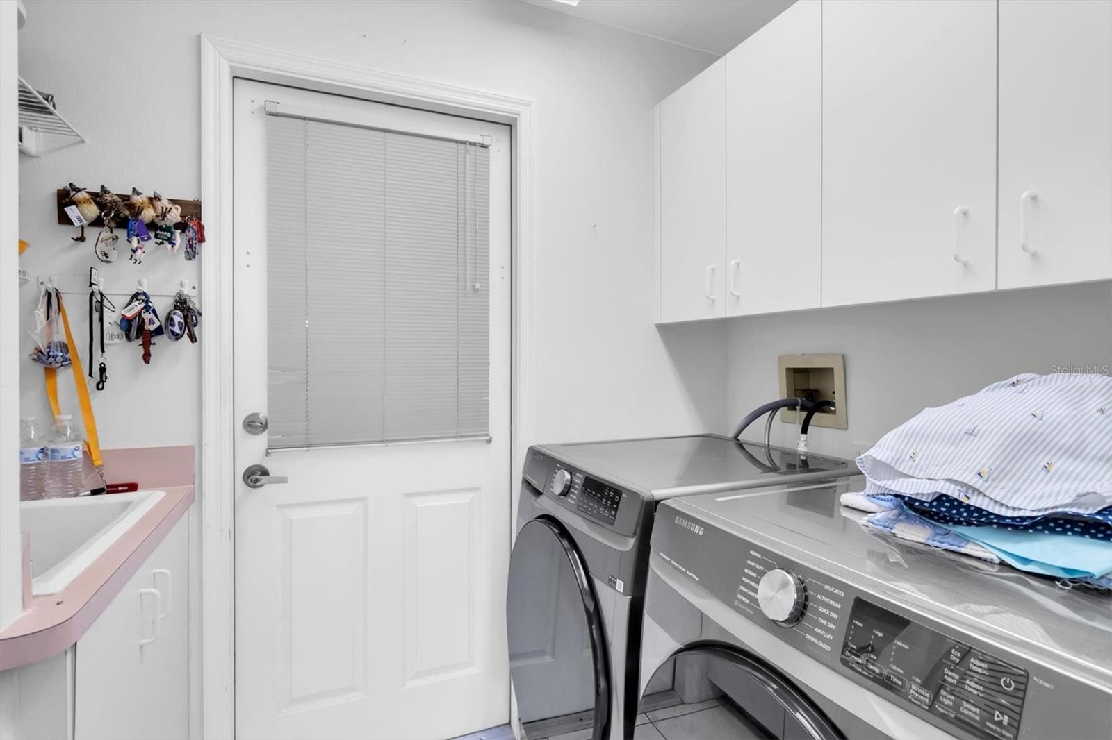 CAMBRIDGE COMMONS CONDO PH 1 - Residential