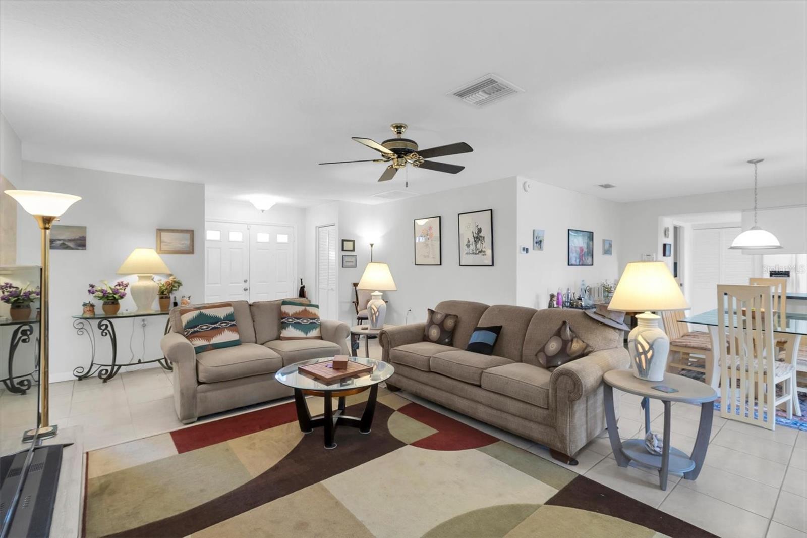 CAMBRIDGE COMMONS CONDO PH 1 - Residential