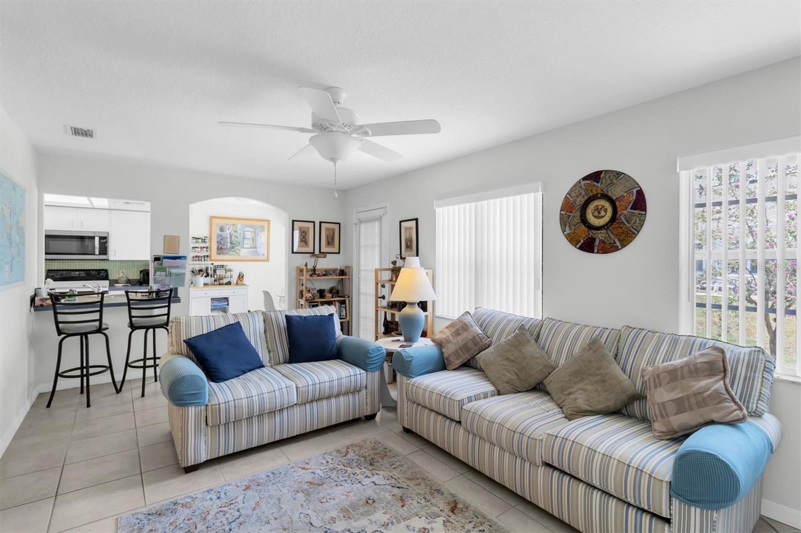 CAMBRIDGE COMMONS CONDO PH 1 - Residential