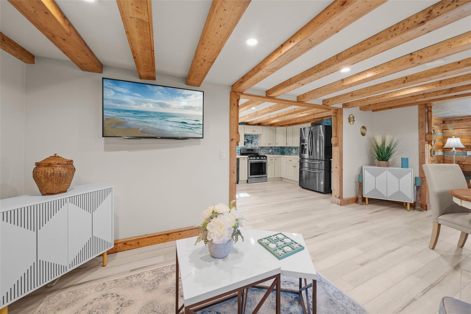 TUCKERS SUB - Residential