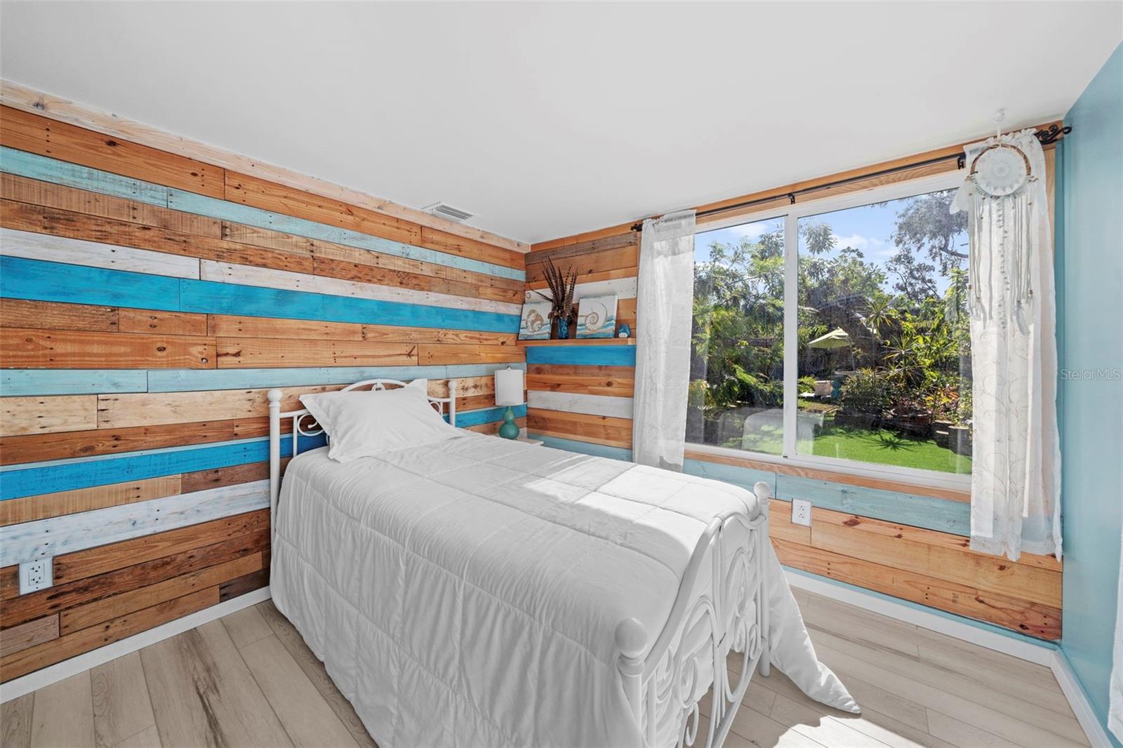 TUCKERS SUB - Residential