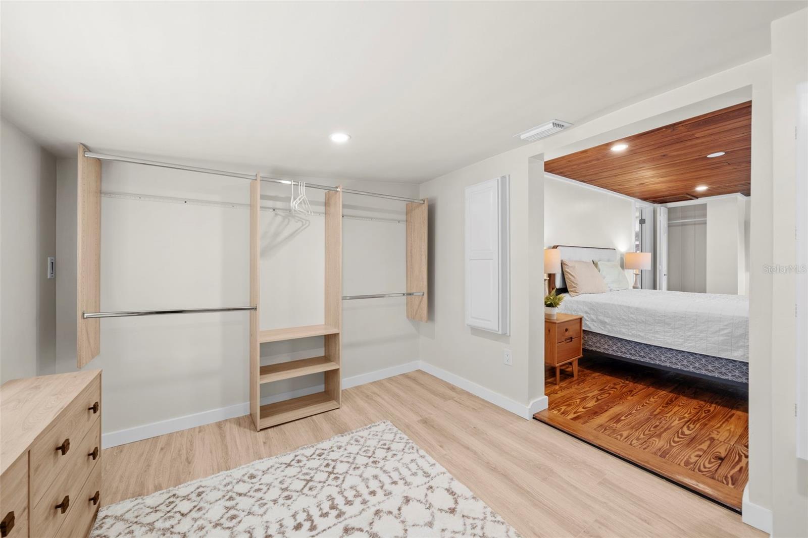 TUCKERS SUB - Residential