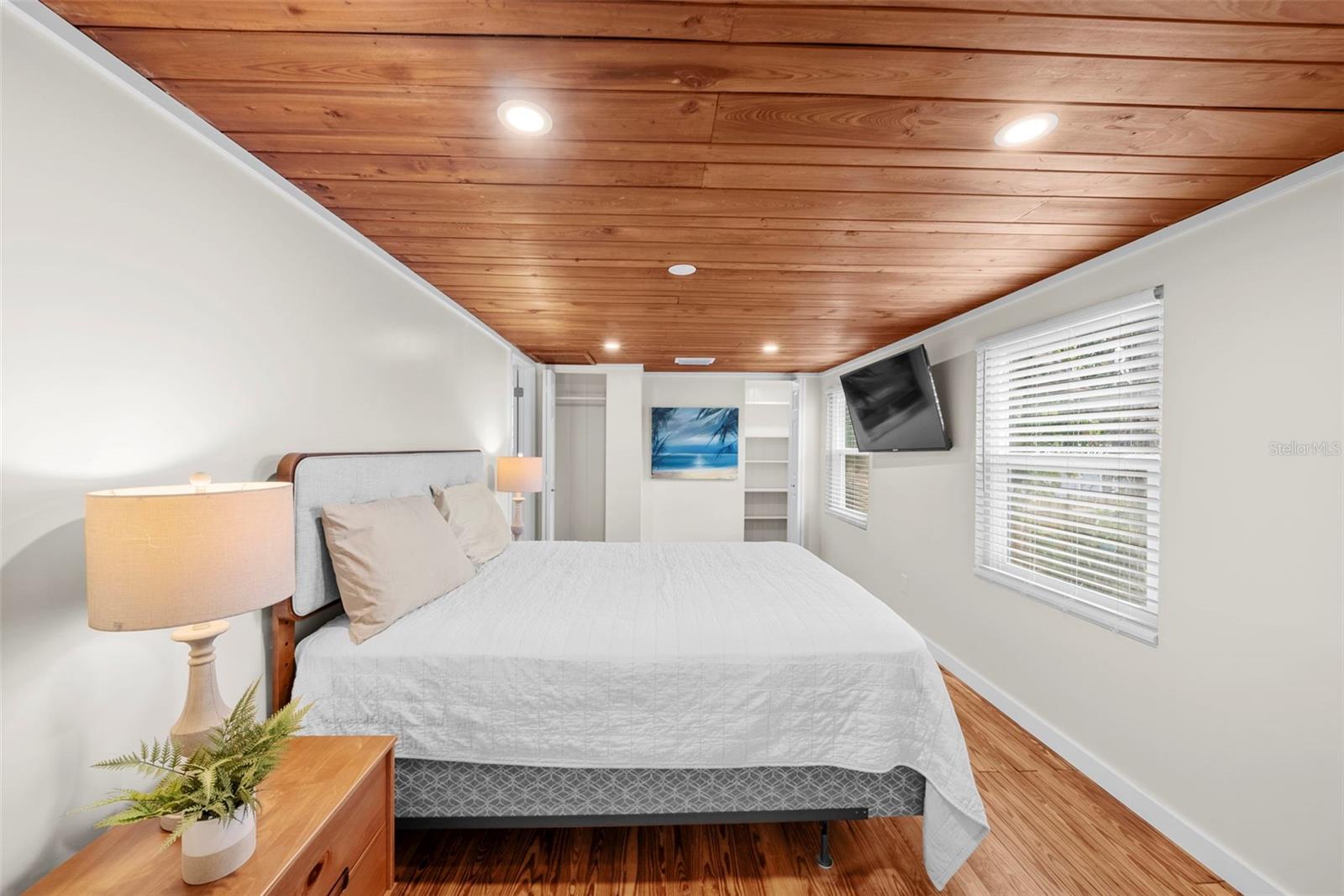 TUCKERS SUB - Residential