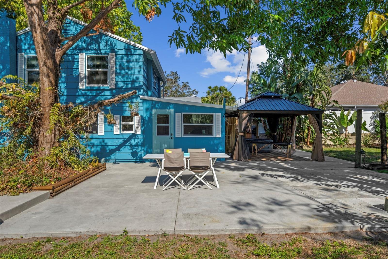 TUCKERS SUB - Residential