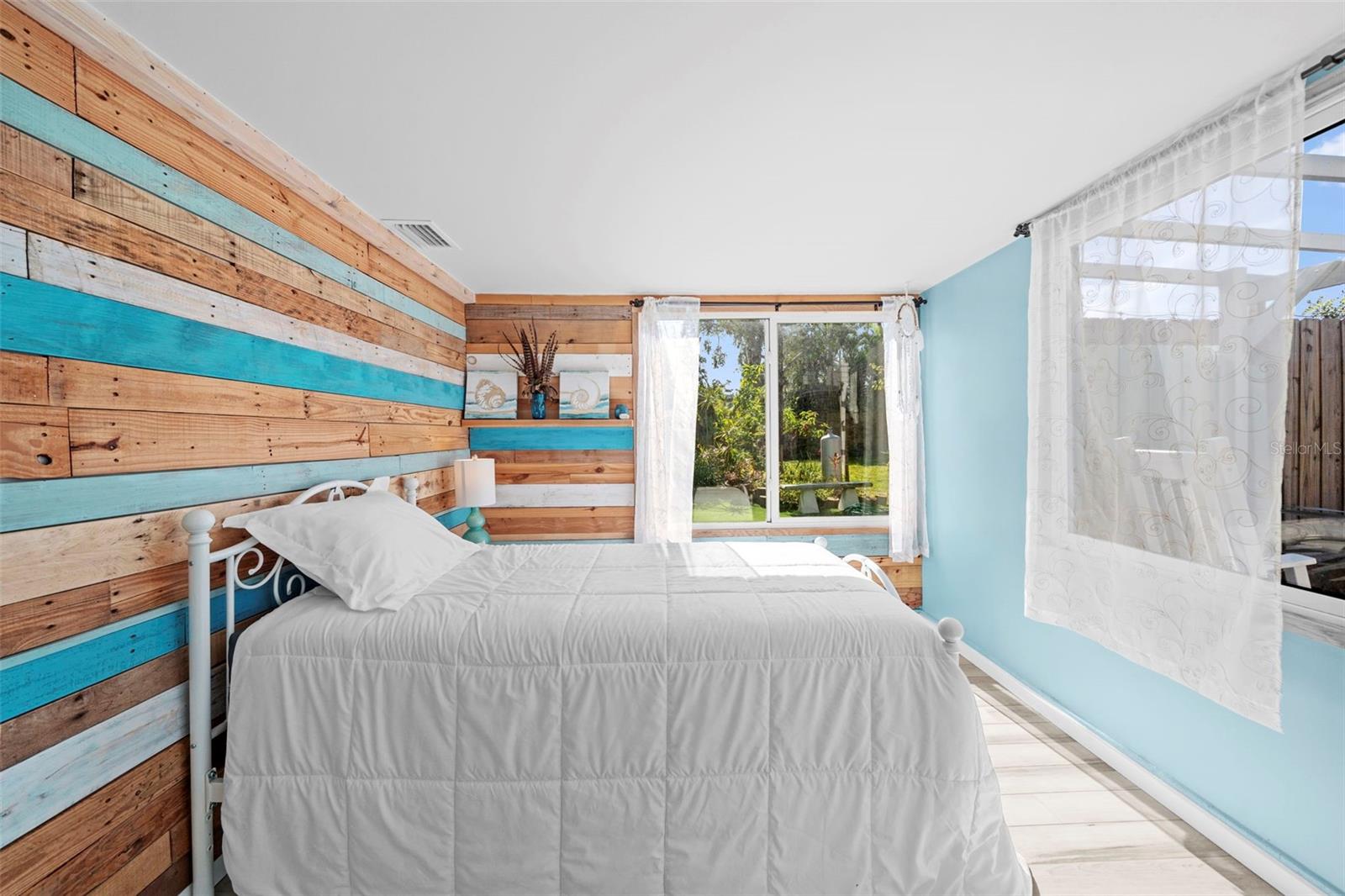 TUCKERS SUB - Residential