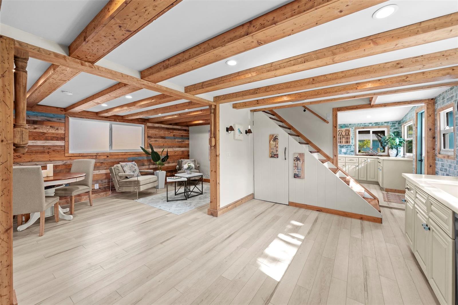 TUCKERS SUB - Residential