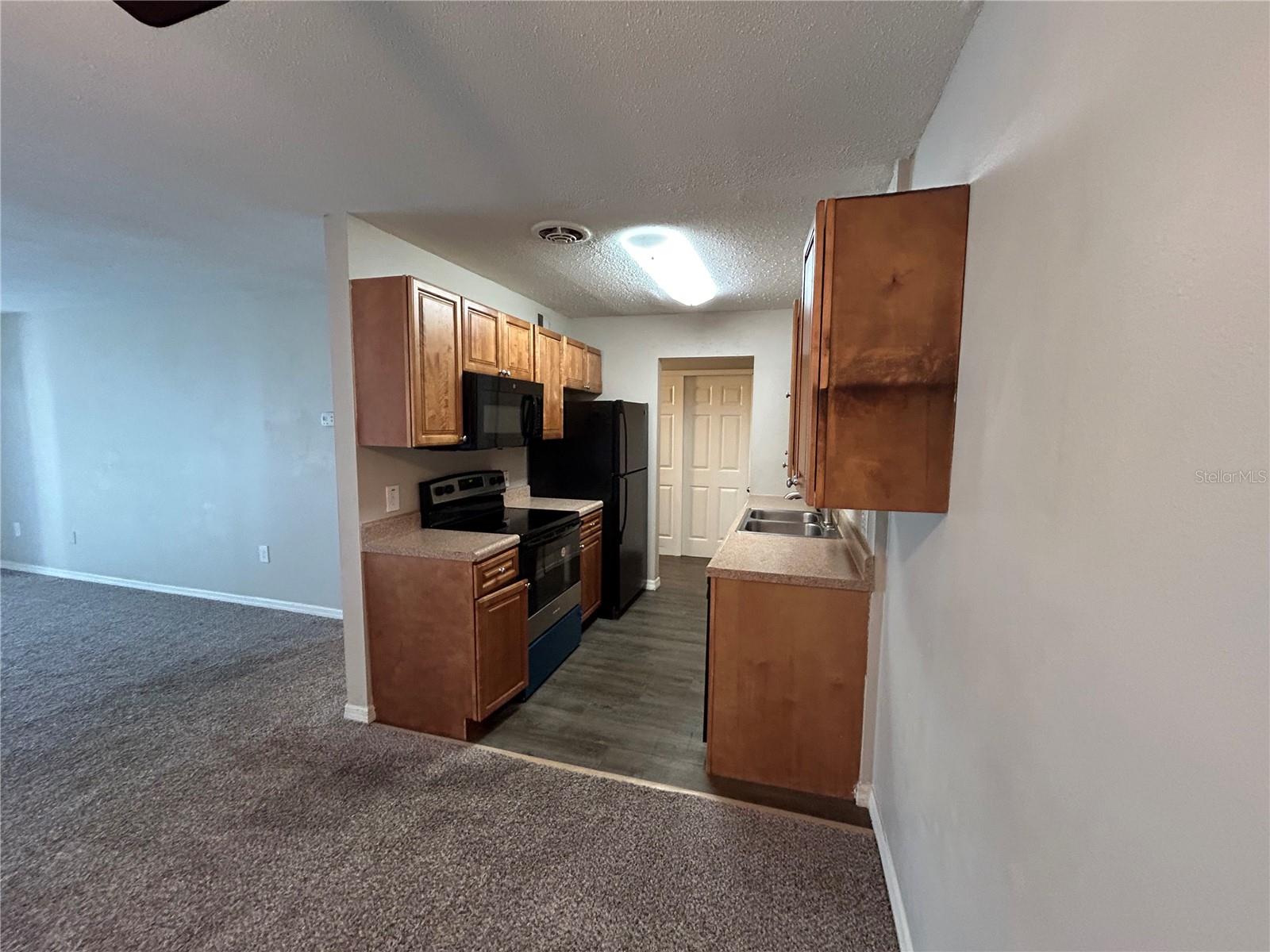 WATERFALL COVE - Residential Lease