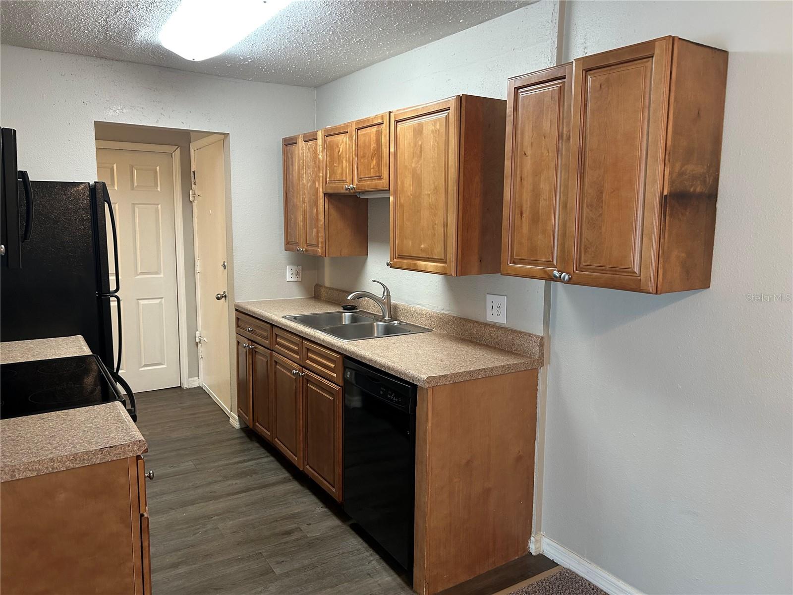 WATERFALL COVE - Residential Lease