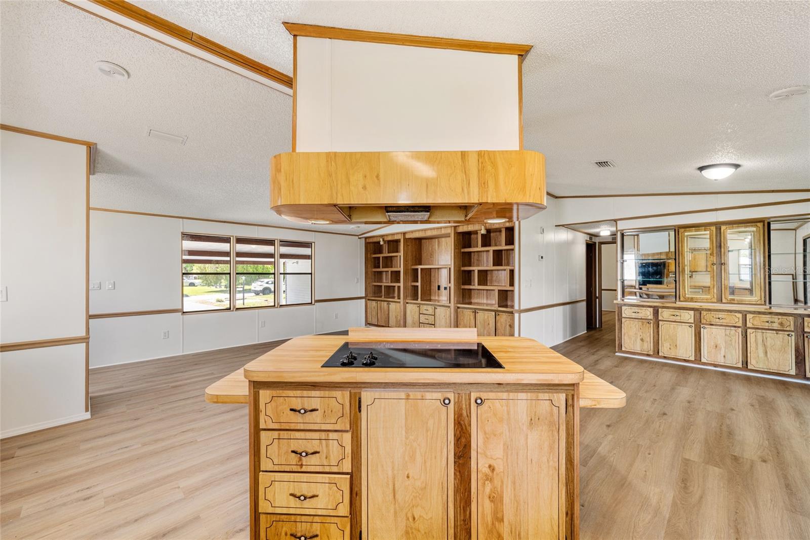 LADY LAKE ORANGE BLOSSOM GARDENS UNIT 06 - Residential