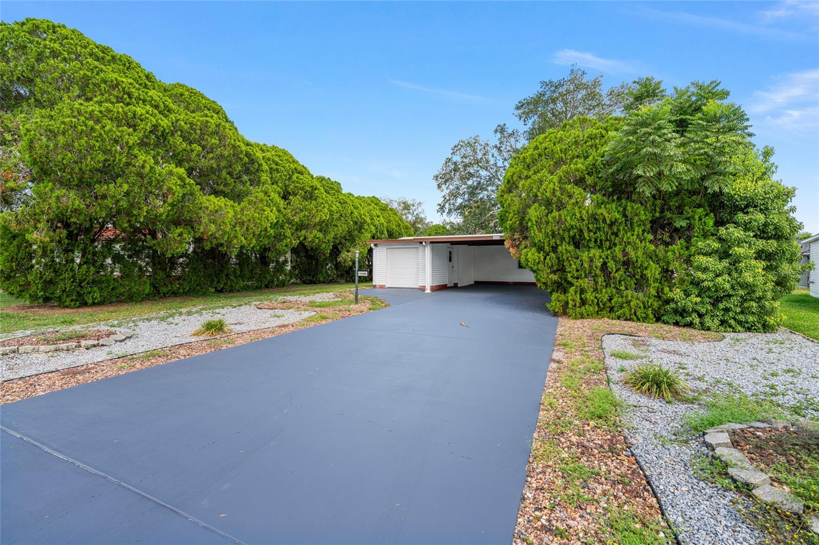 LADY LAKE ORANGE BLOSSOM GARDENS UNIT 06 - Residential