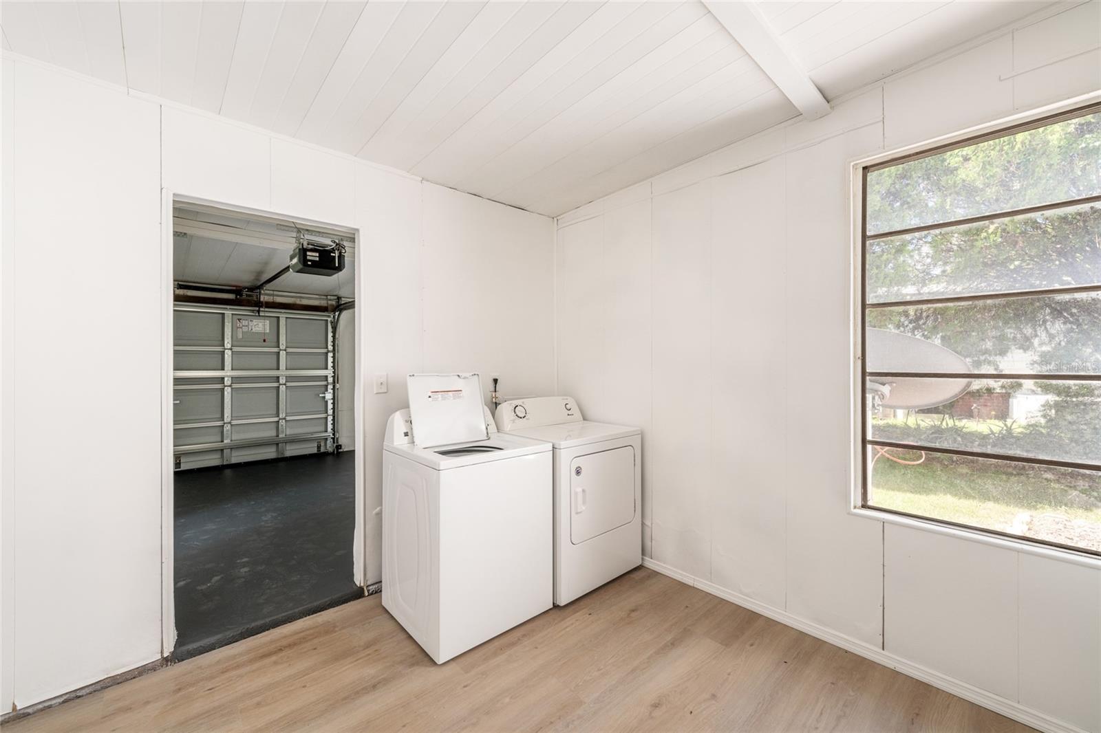 LADY LAKE ORANGE BLOSSOM GARDENS UNIT 06 - Residential