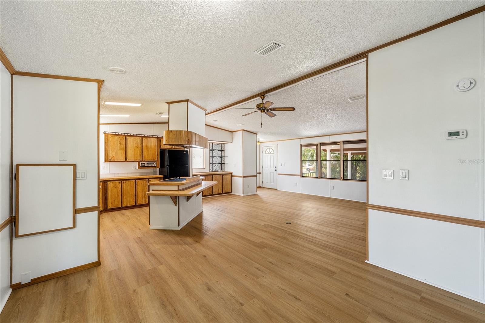 LADY LAKE ORANGE BLOSSOM GARDENS UNIT 06 - Residential