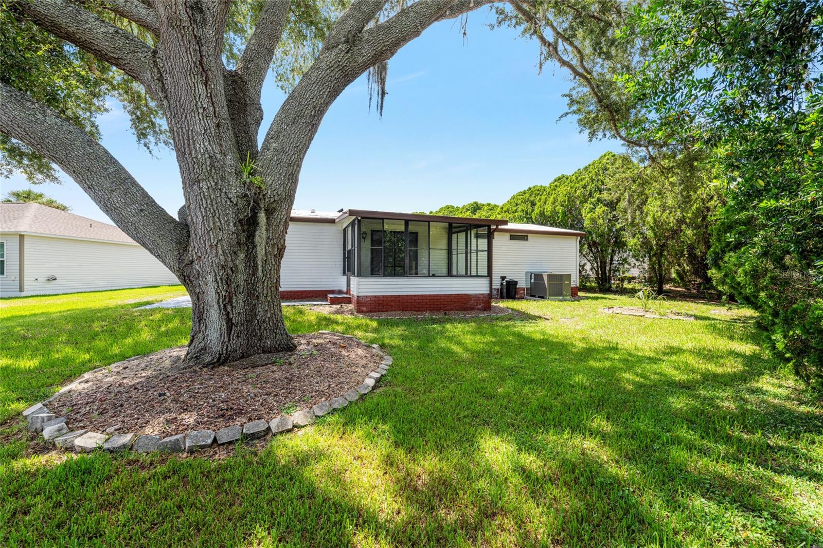 LADY LAKE ORANGE BLOSSOM GARDENS UNIT 06 - Residential