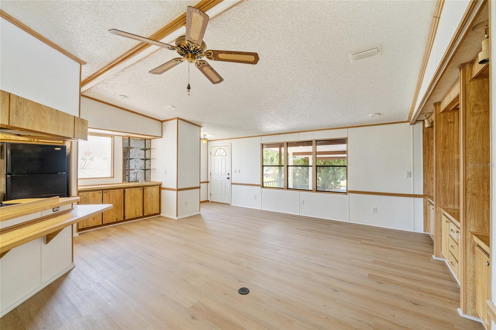 LADY LAKE ORANGE BLOSSOM GARDENS UNIT 06 - Residential