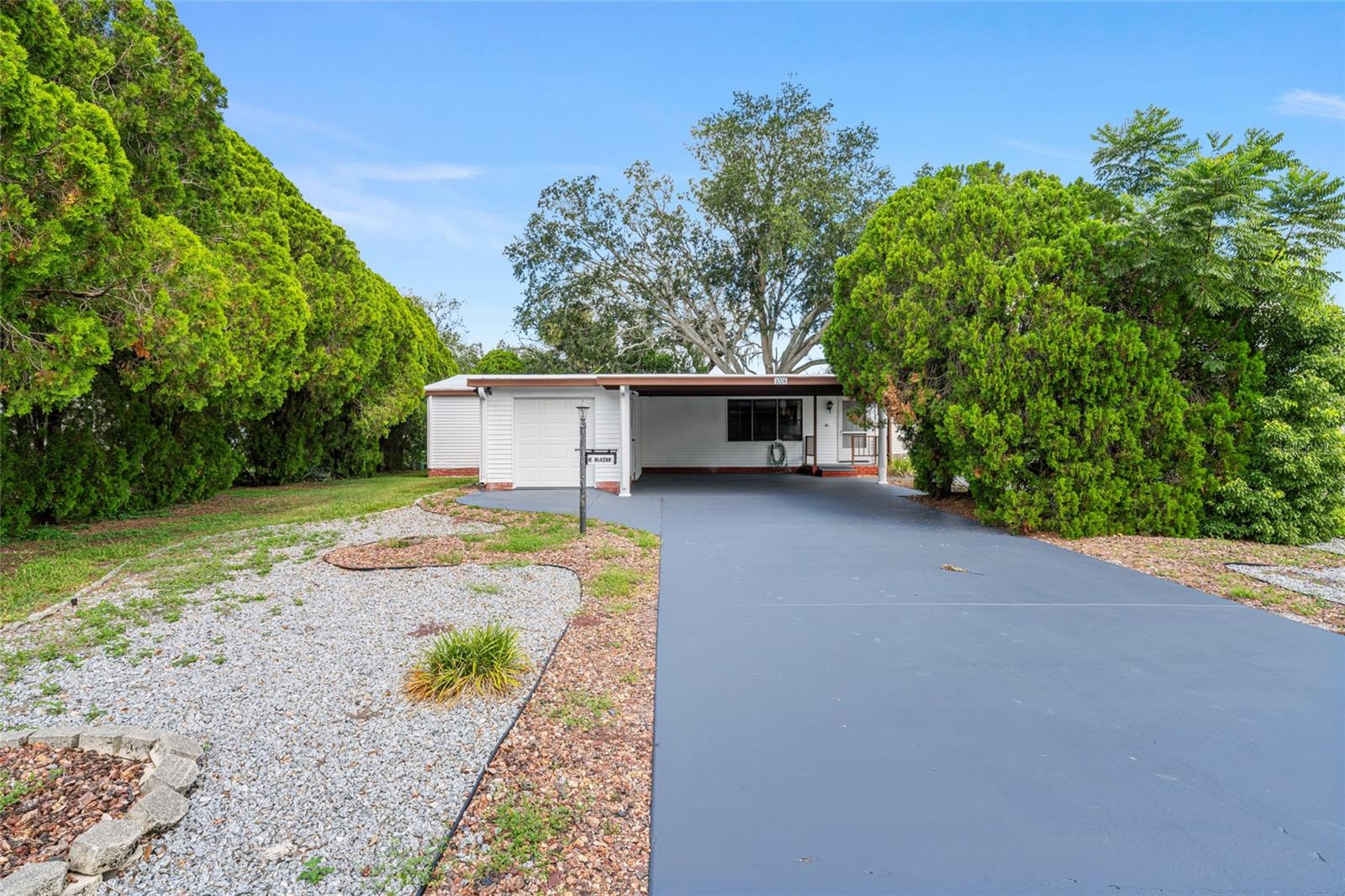 LADY LAKE ORANGE BLOSSOM GARDENS UNIT 06 - Residential