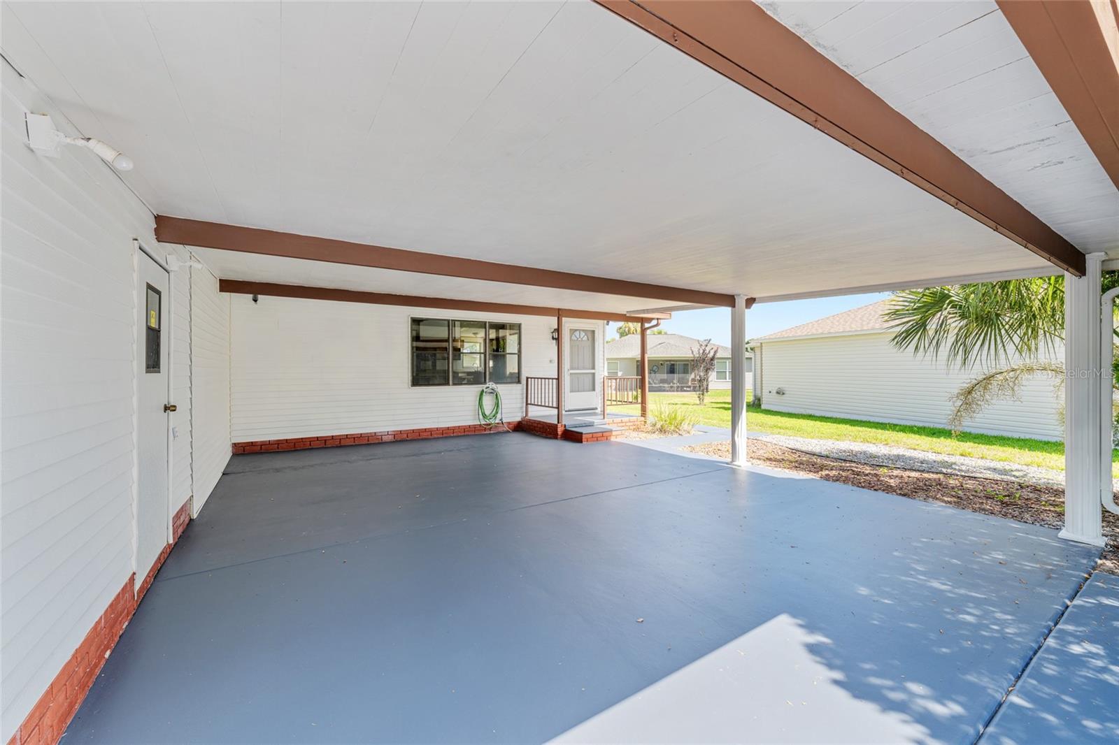 LADY LAKE ORANGE BLOSSOM GARDENS UNIT 06 - Residential