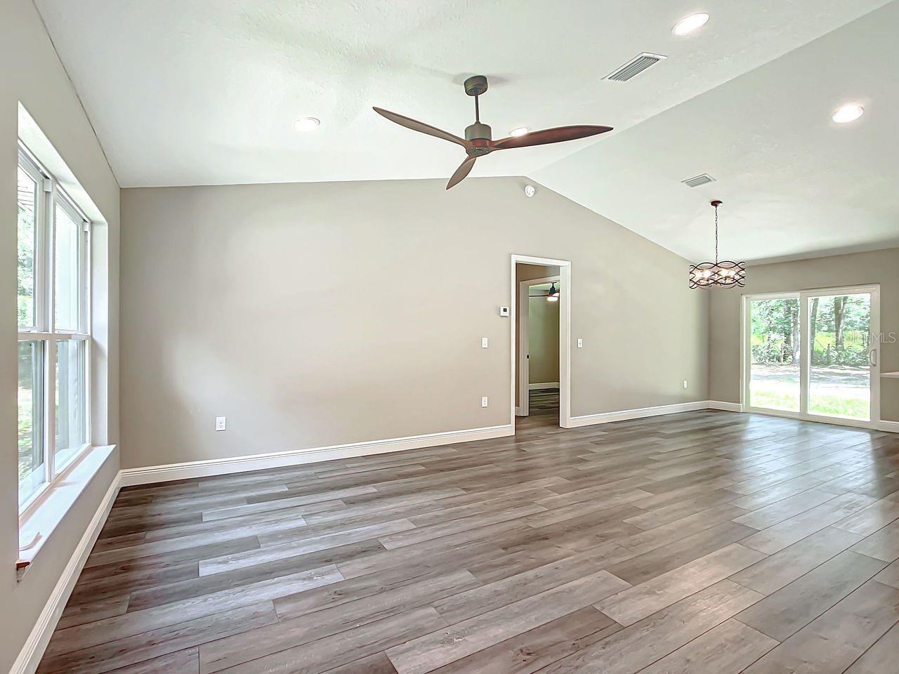 WILLISTON HIGHLANDS UNIT 11 - Residential