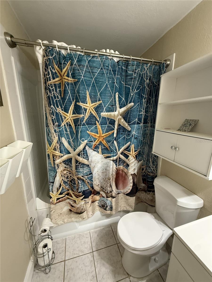 WOODSIDE VILLAGE CONDO - Residential