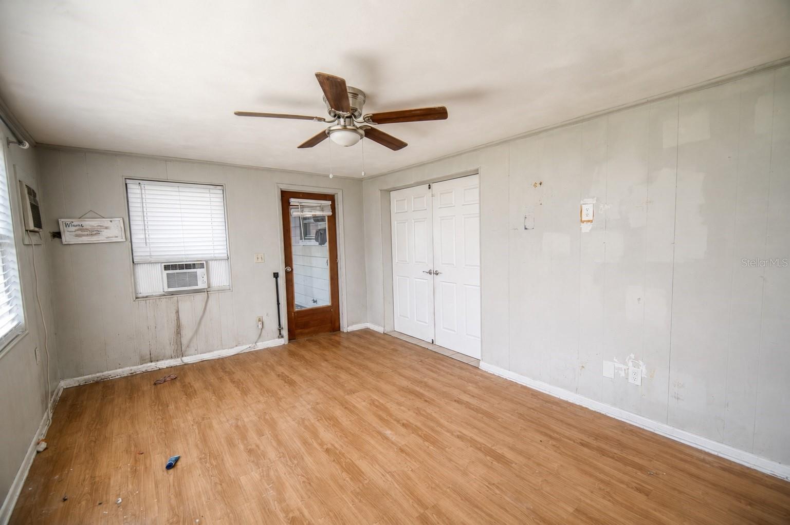 GARDEN GROVE - Residential