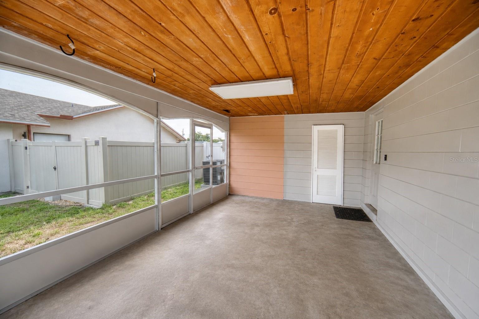 GARDEN GROVE - Residential