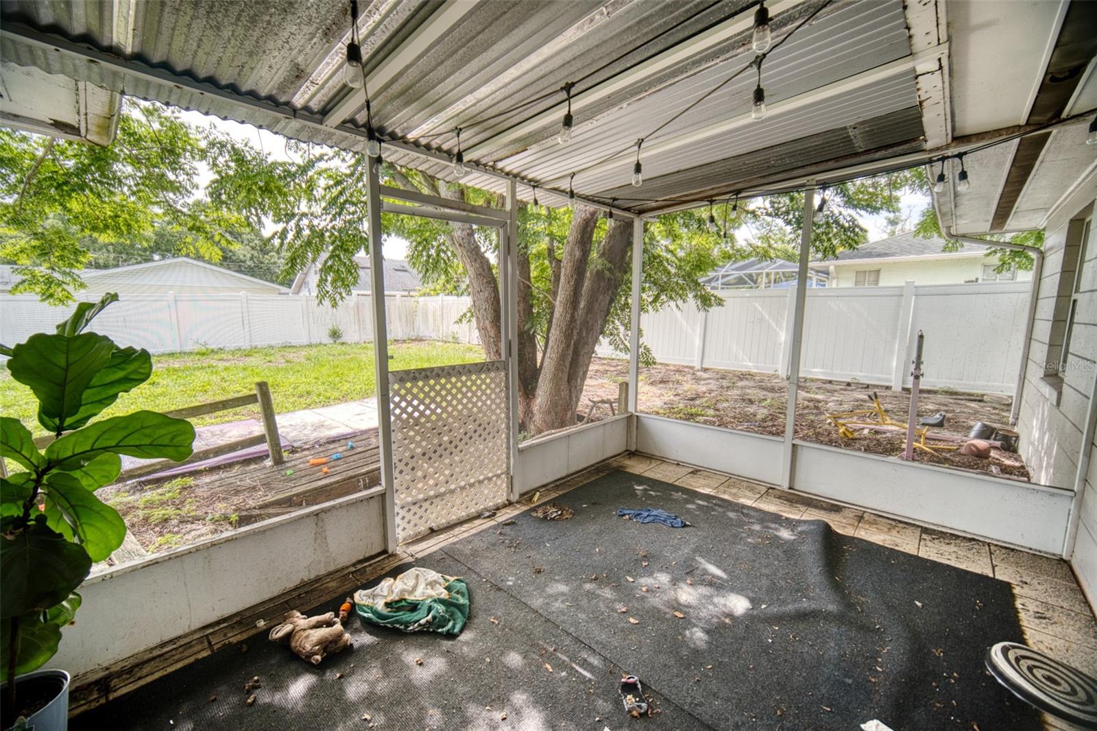 GARDEN GROVE - Residential