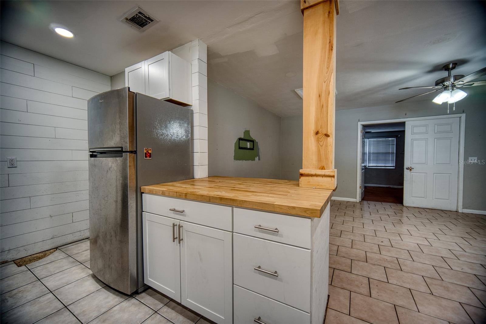 GARDEN GROVE - Residential