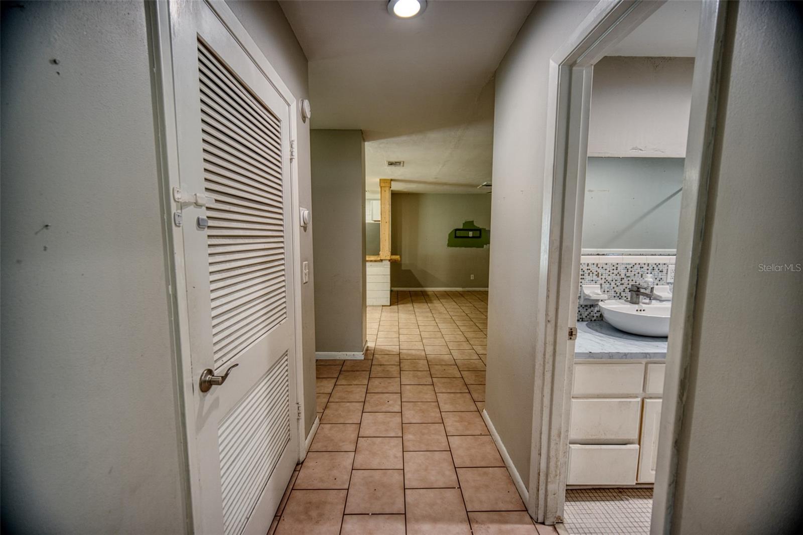 GARDEN GROVE - Residential