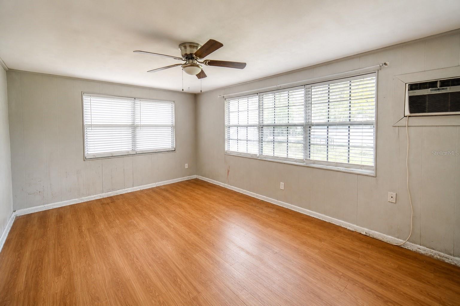 GARDEN GROVE - Residential