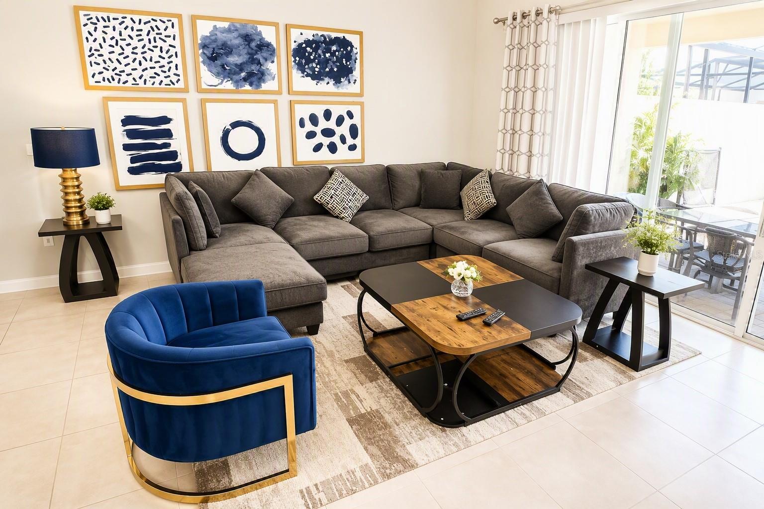 SOLARA RESIDENCE - Residential