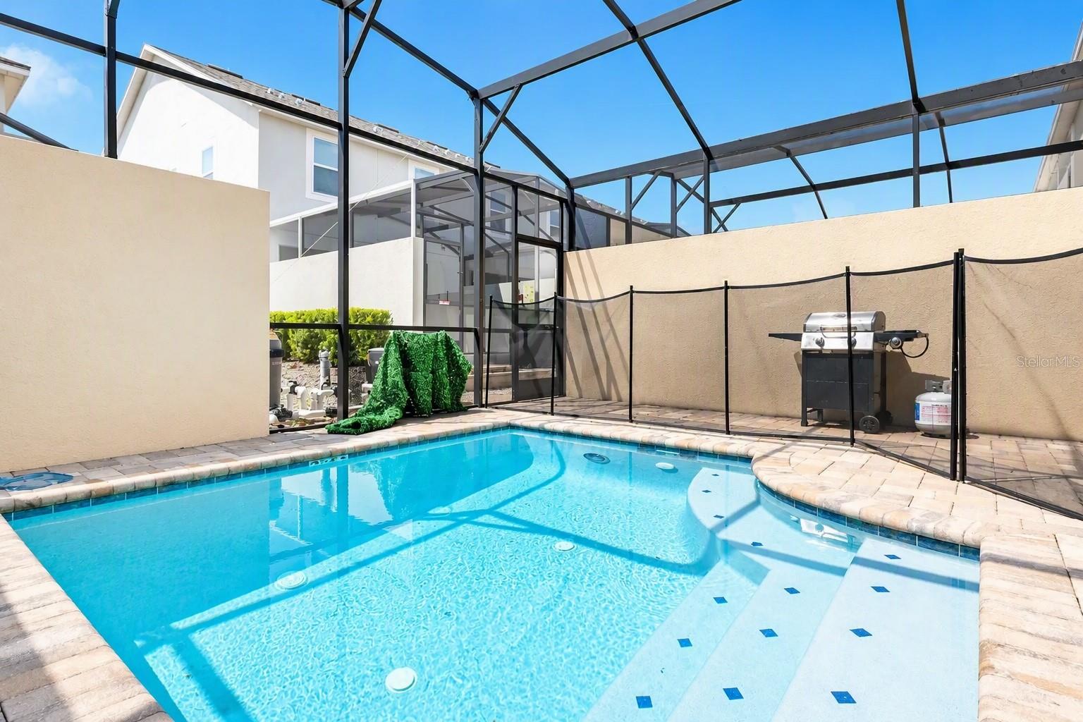 SOLARA RESIDENCE - Residential