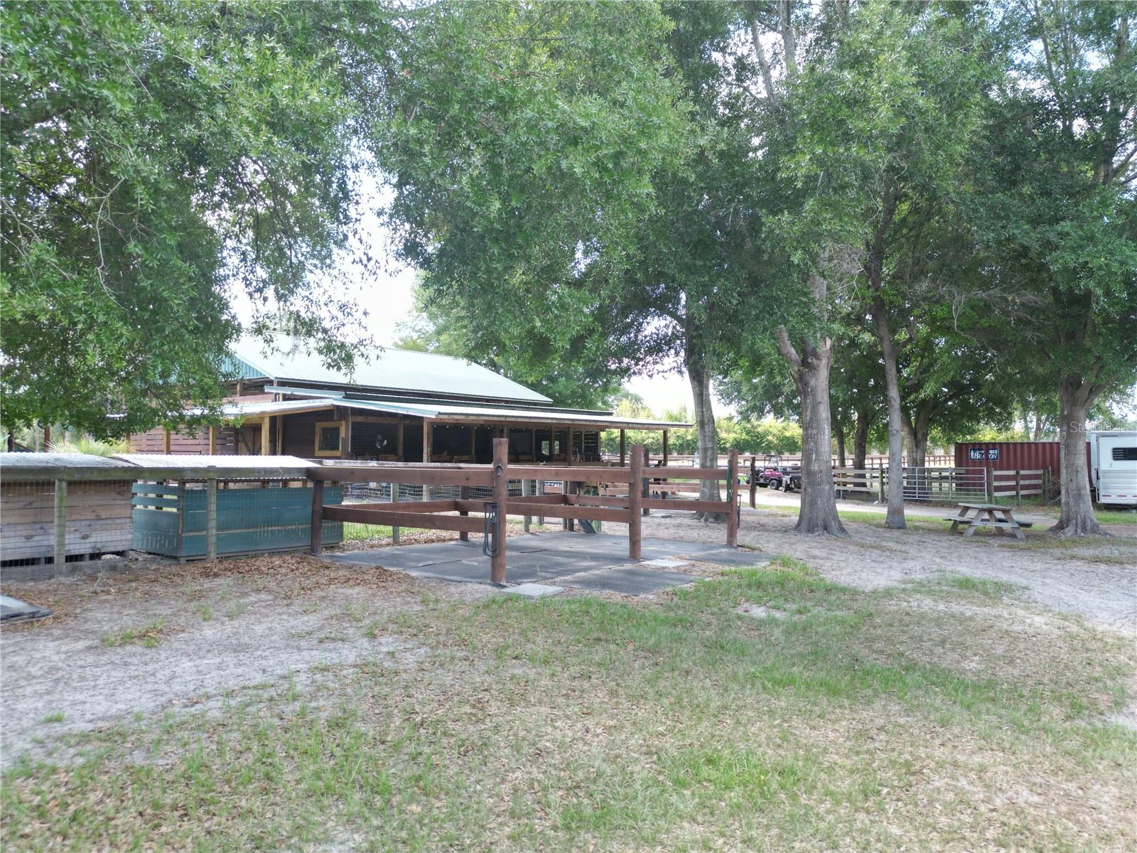 HAMPTON FARMS - Residential