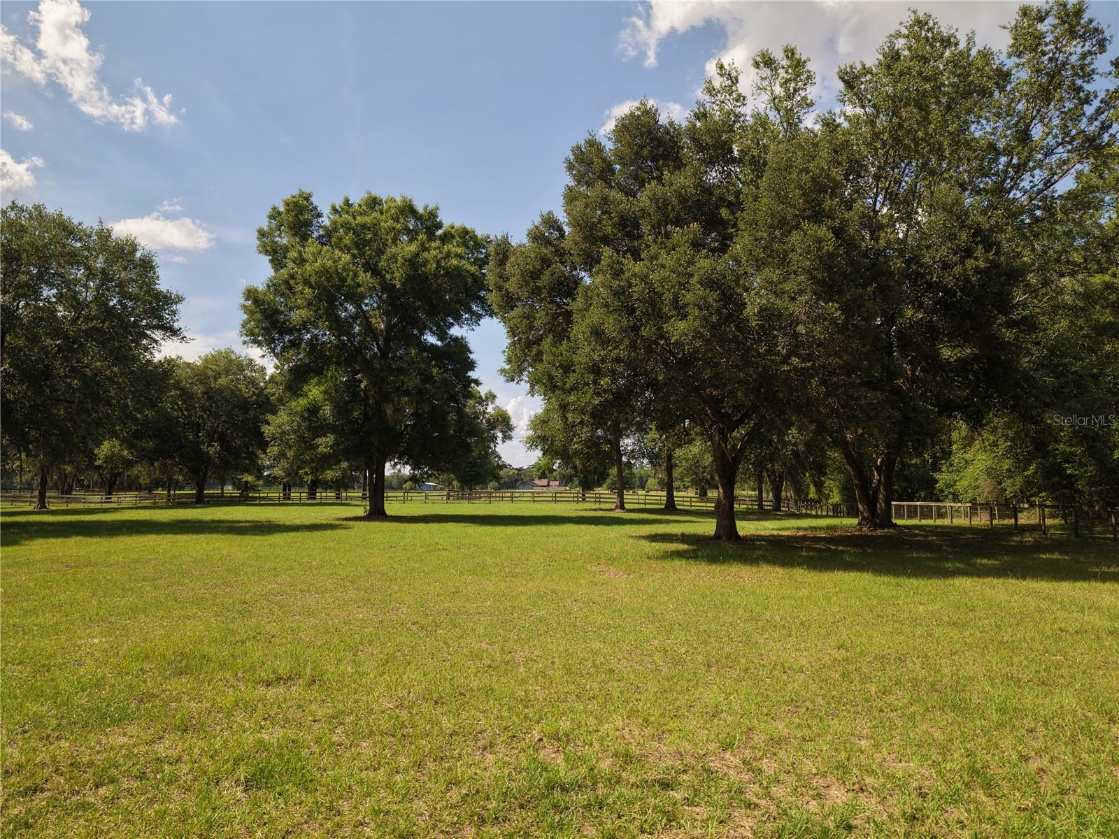 HAMPTON FARMS - Residential