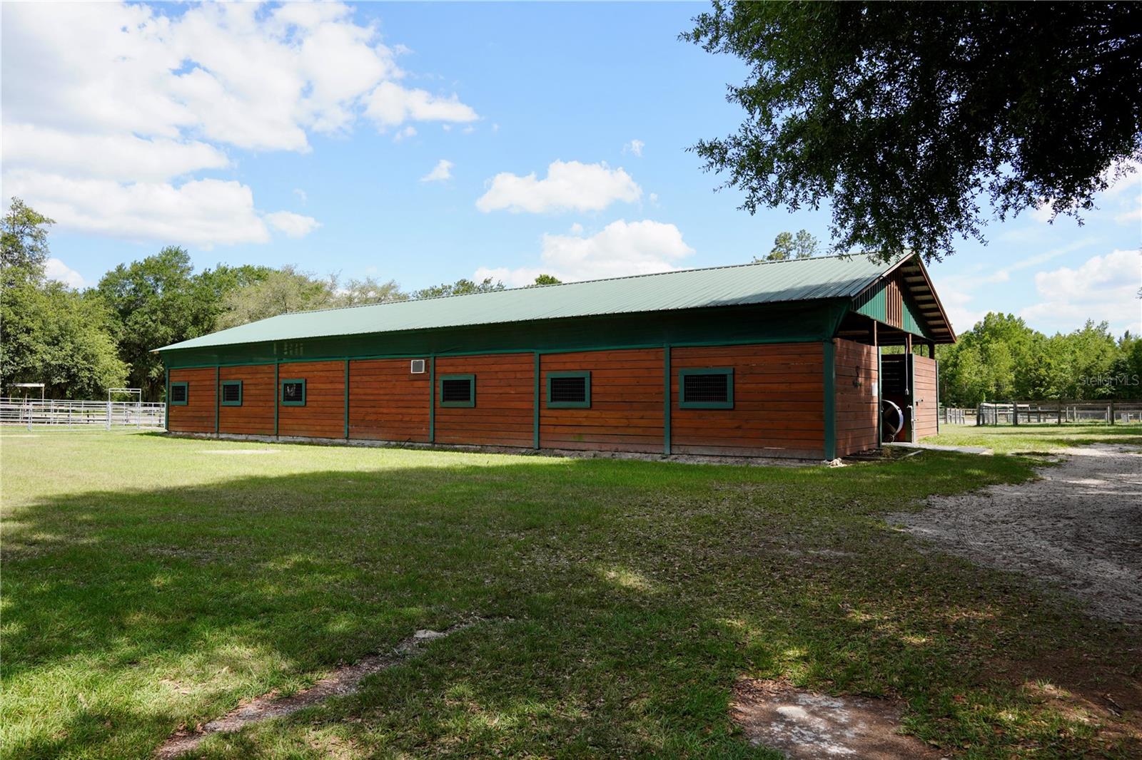 HAMPTON FARMS - Residential