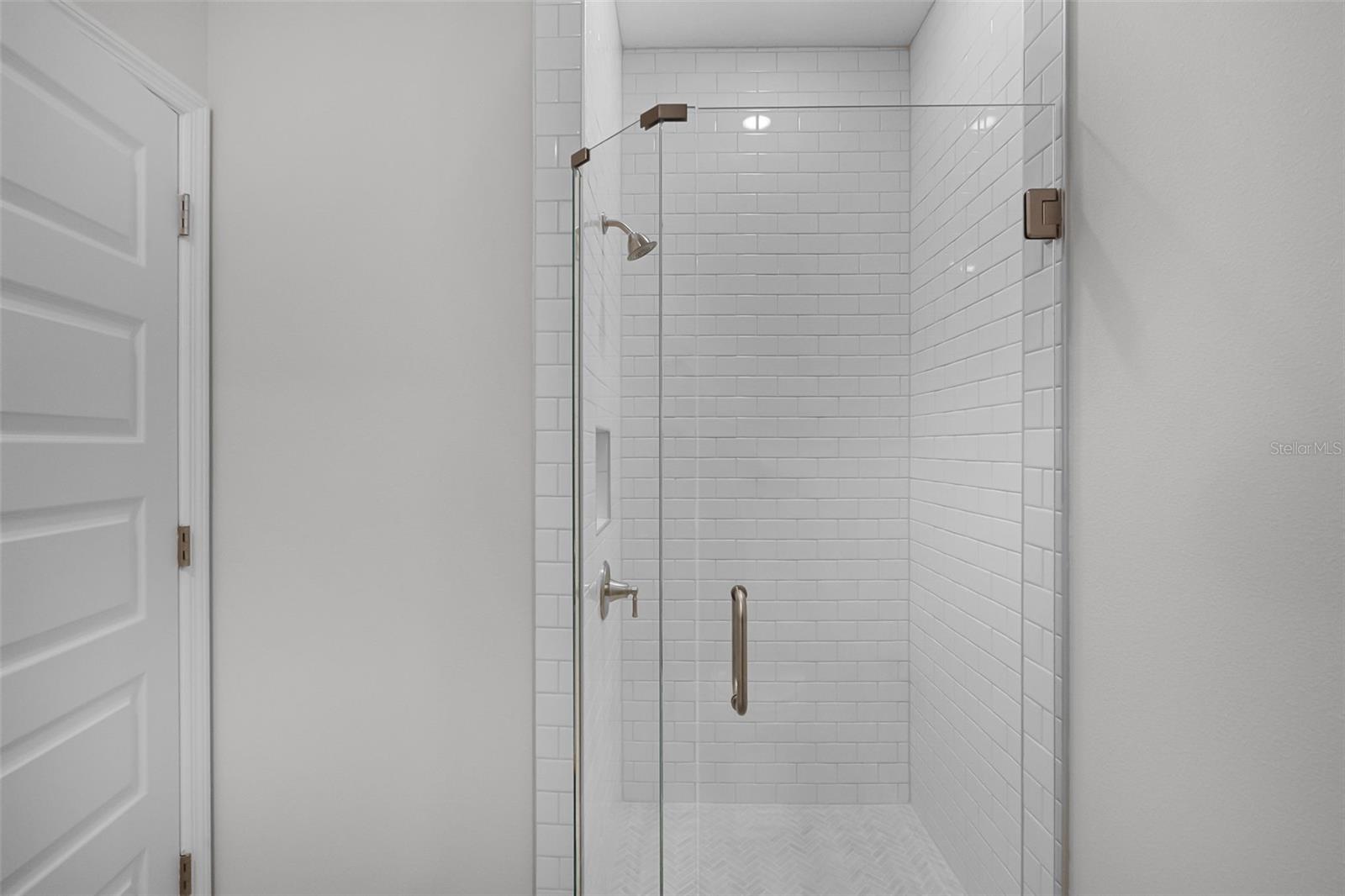 WATERLEIGH - Residential