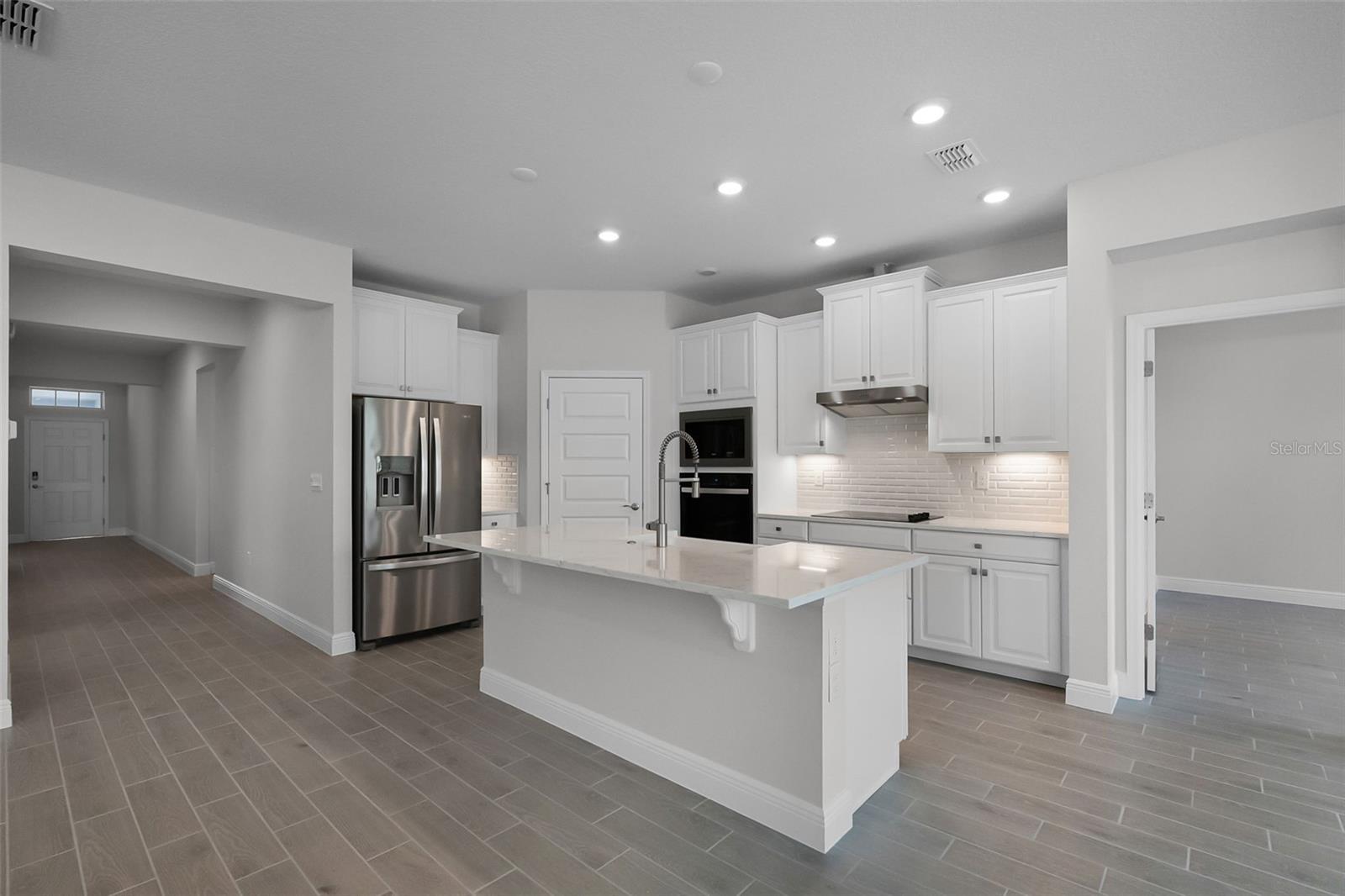 WATERLEIGH - Residential