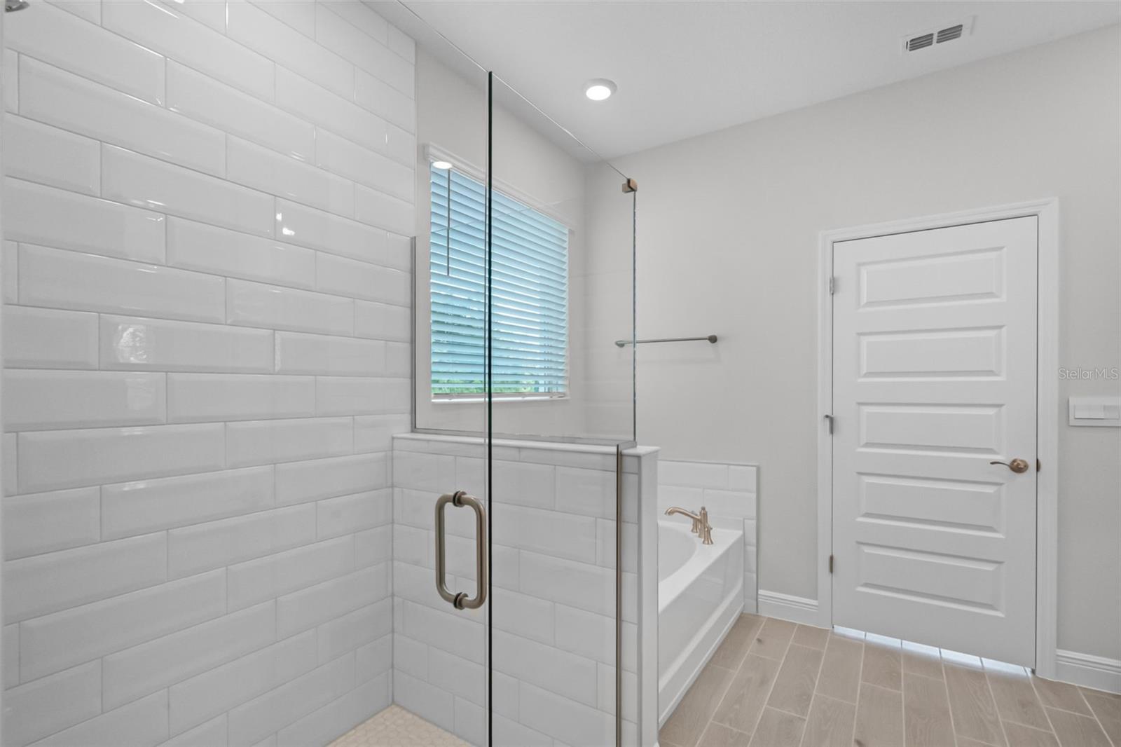 WATERLEIGH - Residential