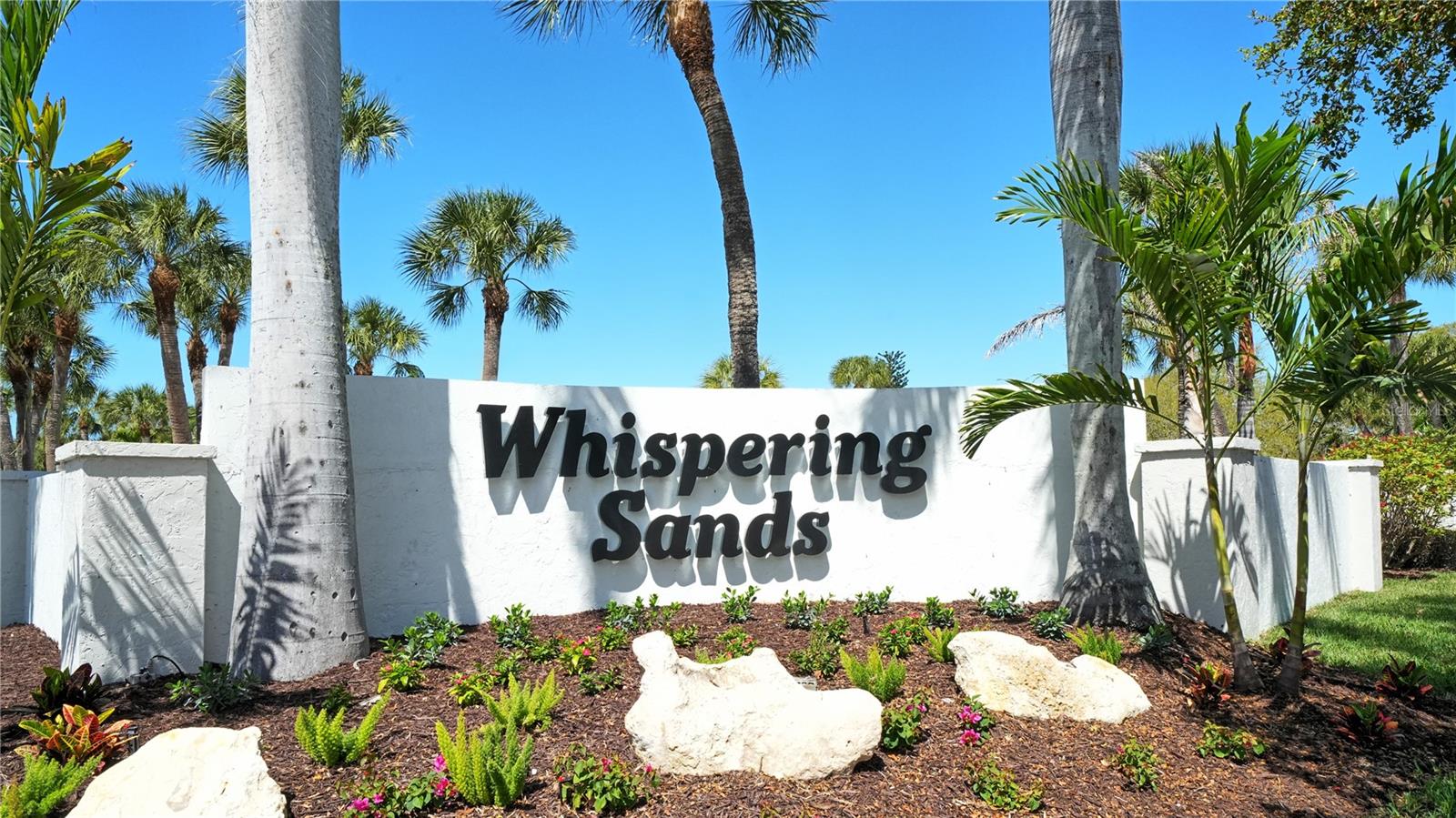 WHISPERING SANDS - Residential