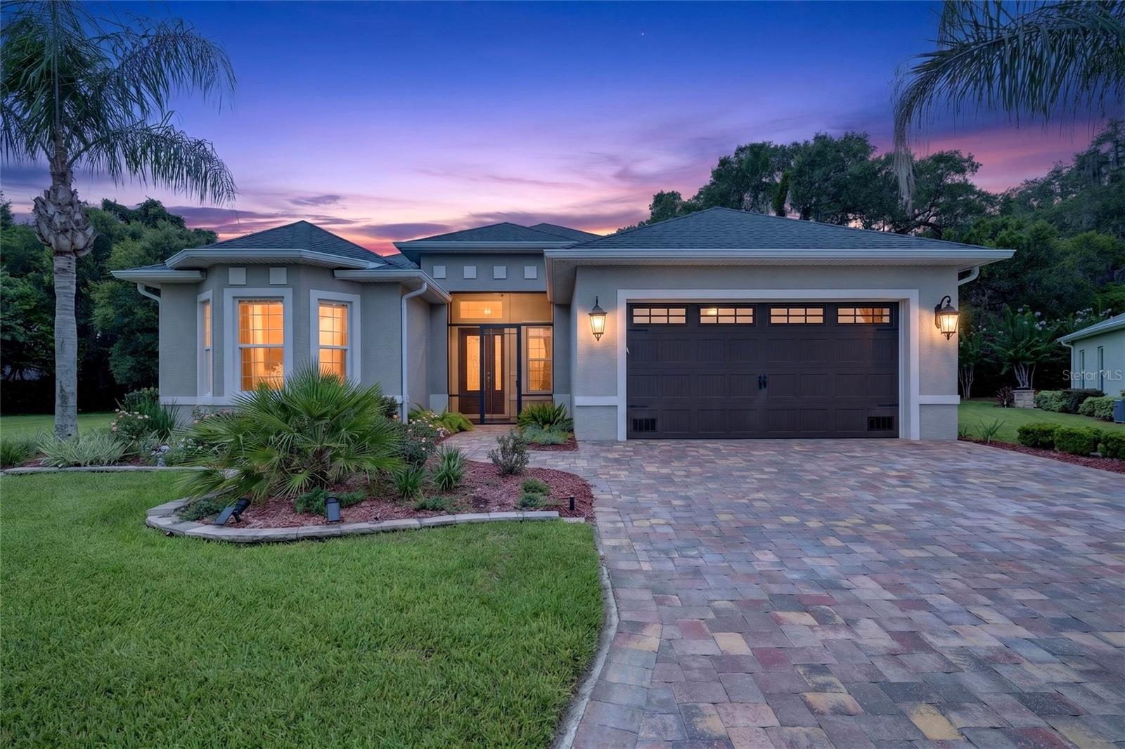 LAKESIDE LANDINGS - THE ENCLAVE - Residential