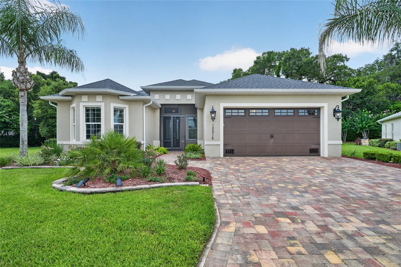 LAKESIDE LANDINGS - THE ENCLAVE - Residential
